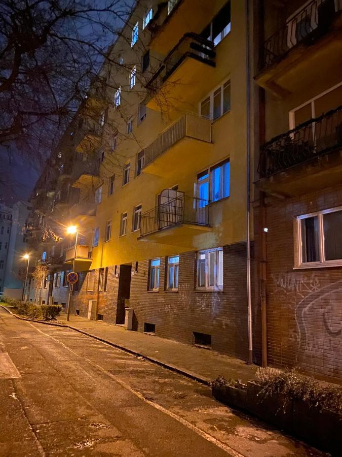 Sunny House One Apartamento Bratislava Exterior foto