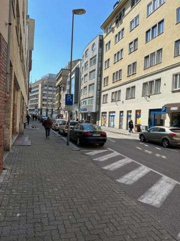 Sunny House One Apartamento Bratislava Exterior foto