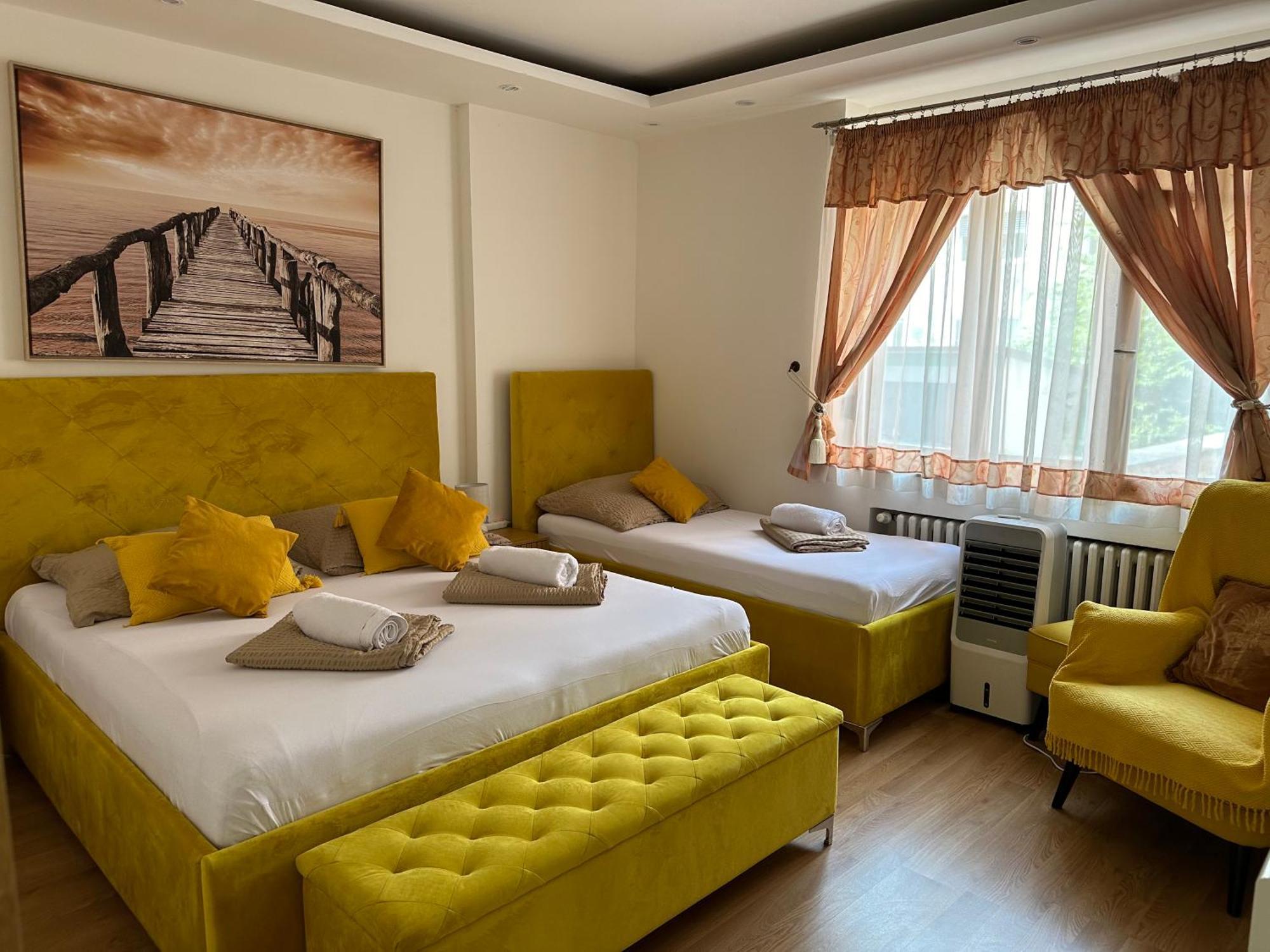 Sunny House One Apartamento Bratislava Exterior foto